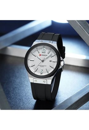 Reloj Curren 8467 Deportivo Tablero Blanco - Negro