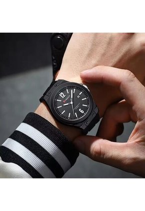 Reloj Curren 8467 Deportivo Tablero Negro - Negro