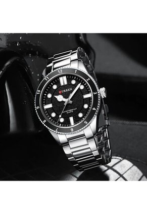 Reloj Curren 8450 Clasico Tablero Negro - Plata