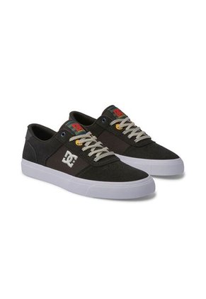 Tenis DC Shoes Teknic Para Hombre Color Negro Y Blanco