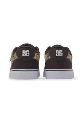 Tenis DC Shoes Anvil Tx Para Hombre Black/Brown/White