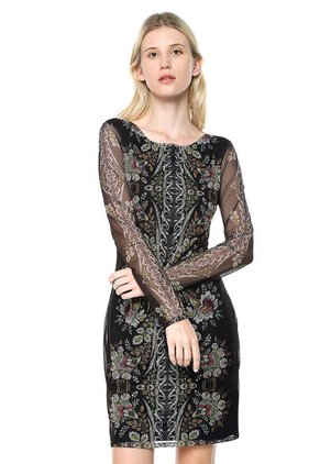 Vestido Negro Desigual