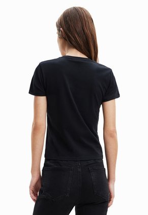 Camiseta Negro-Magenta-Marfil-Azul Desigual