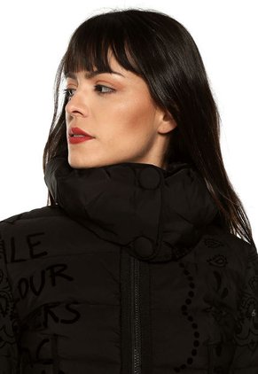 Chaqueta Negro Desigual