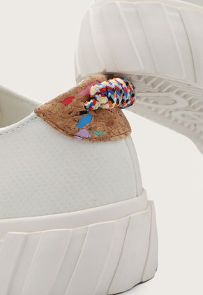 Tenis Lifestyle Marfil-Café-Negro Desigual Mickey Mouse