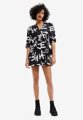 Vestido Negro-Blanco Desigual