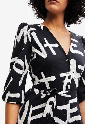 Vestido Negro-Blanco Desigual