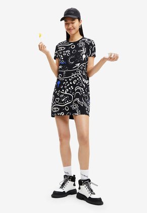 Vestido Negro-Beige-Azul Desigual