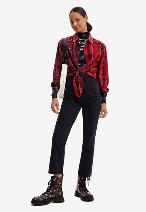 Camisa Rojo-Negro Desigual