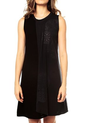 Vestido Negro Desigual