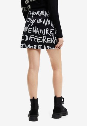 Falda Negro-Blanco Desigual