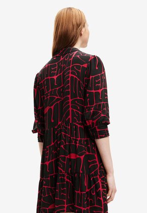 Vestido Negro-Rojo Desigual