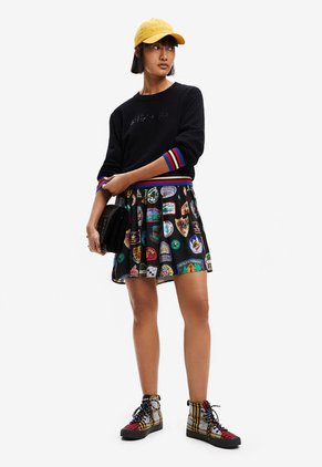 Saco Negro-Azul-Rojo Desigual