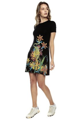 Vestido Negro Desigual