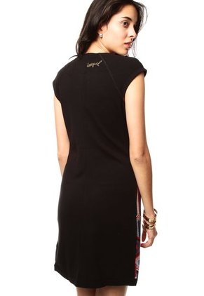 Vestido Negro Desigual