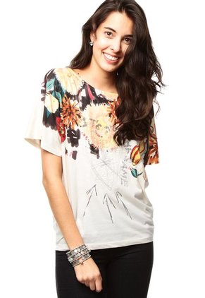 Camiseta Crema Desigual