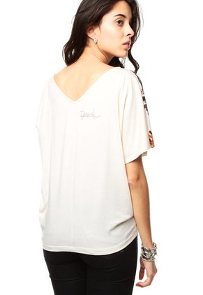 Camiseta Crema Desigual