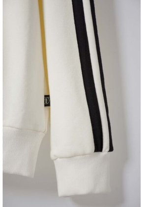 Conjunto De Toy Story Con Jogger Marfil Y Negro Para Niño 12