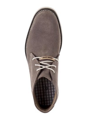 Bota Casual Dockers Gris