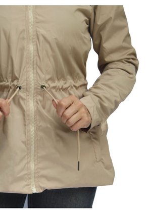 Chaqueta Beige DOUGGER VICTORIA