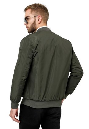 Chaqueta Bomber Preacolchada Verde Militar Dougger LUCCA