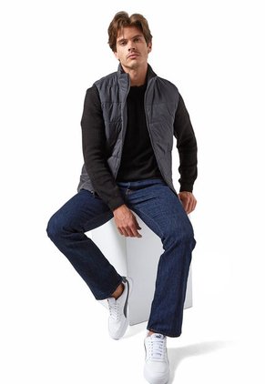 Chaleco Gris DOUGGER JABAL