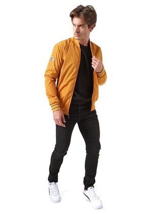 Chaqueta Amarillo DOUGGER IKKI