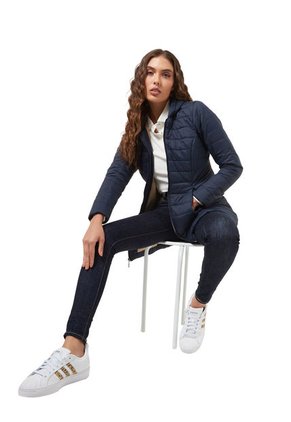 Gabán Azul DOUGGER MAGDALENA