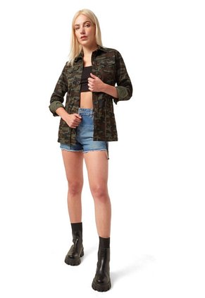 Camisa Verde DOUGGER ESME