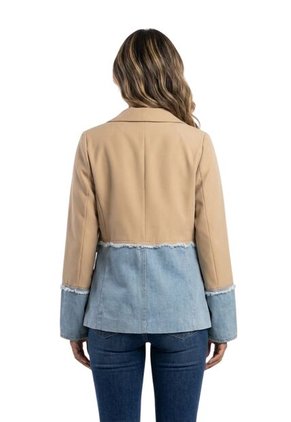 Blazer Clásico Con Base Denim Para Dama