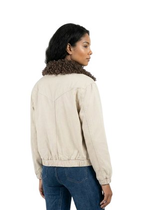 CHAQUETA PELUCHE