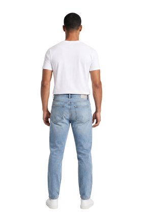 JEANS TAPARED