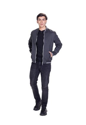 CHAQUETA PARA HOMBRE