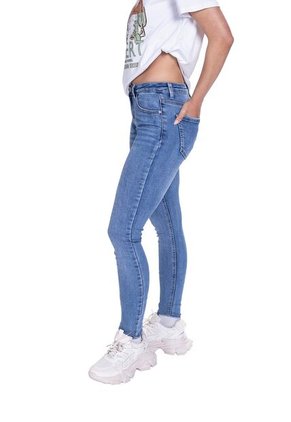 JEAN SKINNY PARA HOMBRE