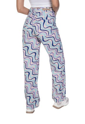 JEAN WIDE LEG CON HONDAS A TONO