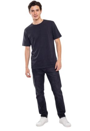 CAMISETA MANGA CORTA HOMBRE