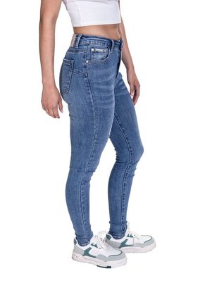 JEANS MID RISE PARA MUJER