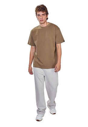 PANTALON CARGO