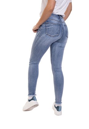JEANS MIDE RISE