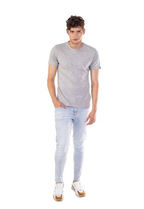 Camiseta Básica Color Gris Oscuro Para Hombre