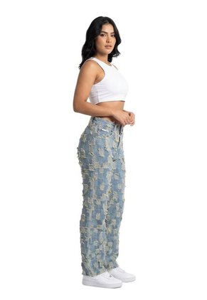 JEAN RECTO CON TEXTURA DISTRESSED