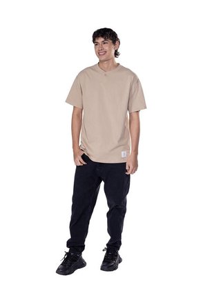 CAMISETA MANGA CORTA