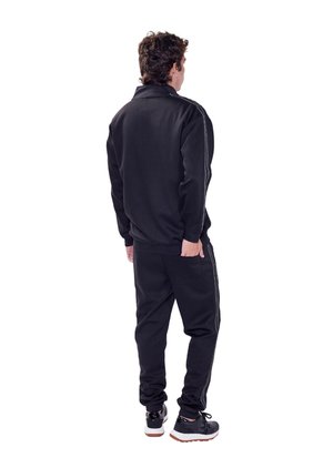 SUDADERA CABALLERO
