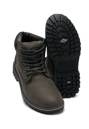 Bota Outdoor Verde Ecko Ek-Brawl-H8