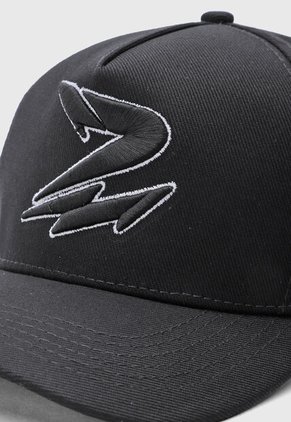 Gorra El Hincha en la Cancha Negro