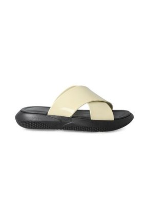 SANDALIA CAPELLADA CRUZADA