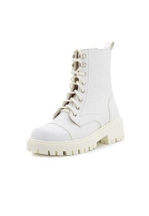 Botín Repujado FF Face2Face 2301404-64