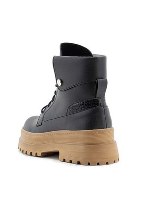 Botín Caña Baja Con Broche Face2Face 2301388-64