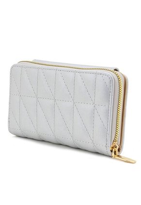 BILLETERA MEDIANA CON COSTURAS Y TAPA FACE2FACE EUO242531