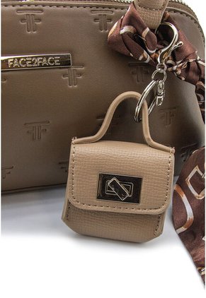 Bolso De Hombro Media Luna Repujado Face2Face IQ2612657